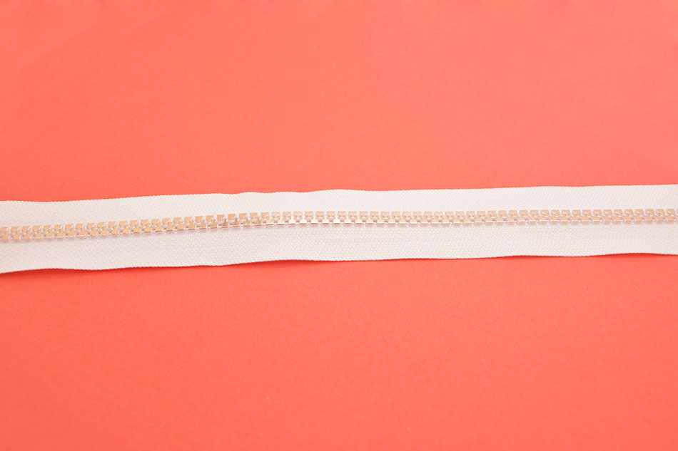 Resin - color teeth