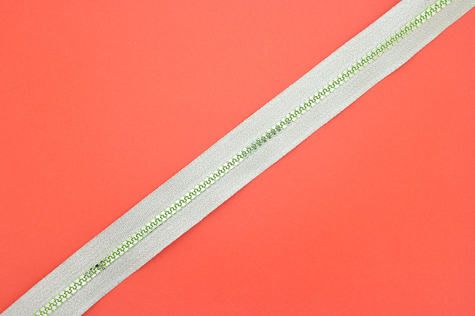 Resin - color teeth